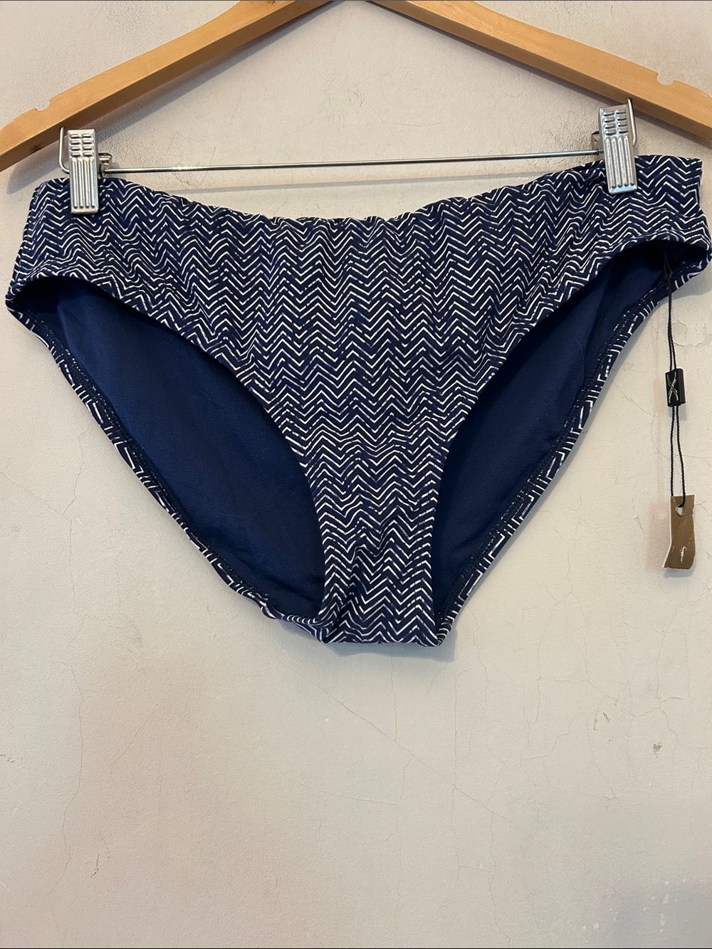 Nip-Tuck Navy Chevron Bikini Bottoms Size 12 New